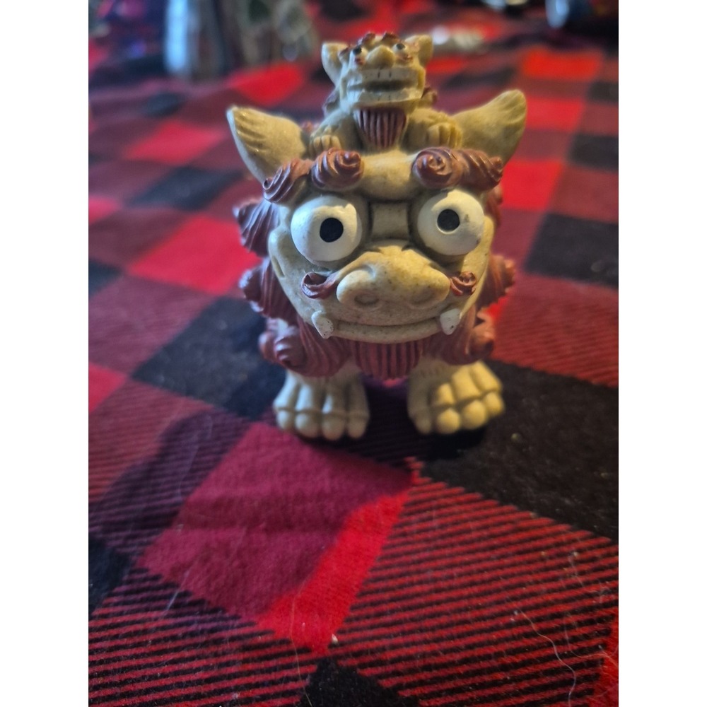 Cute Shisa Guardian Lion Statue Resin Foo Dog Okinawa Style Stone Figurine